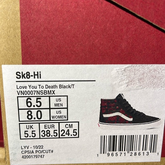Vans Men’s Sk8-Hi Love You To Death Black/T
VN0007NSBMX
Sneakers - Picture 16 of 16